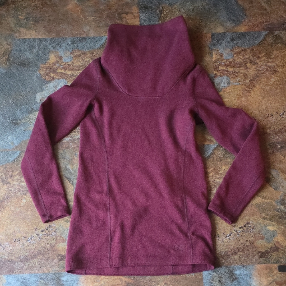 Women's Burgundy Sweater